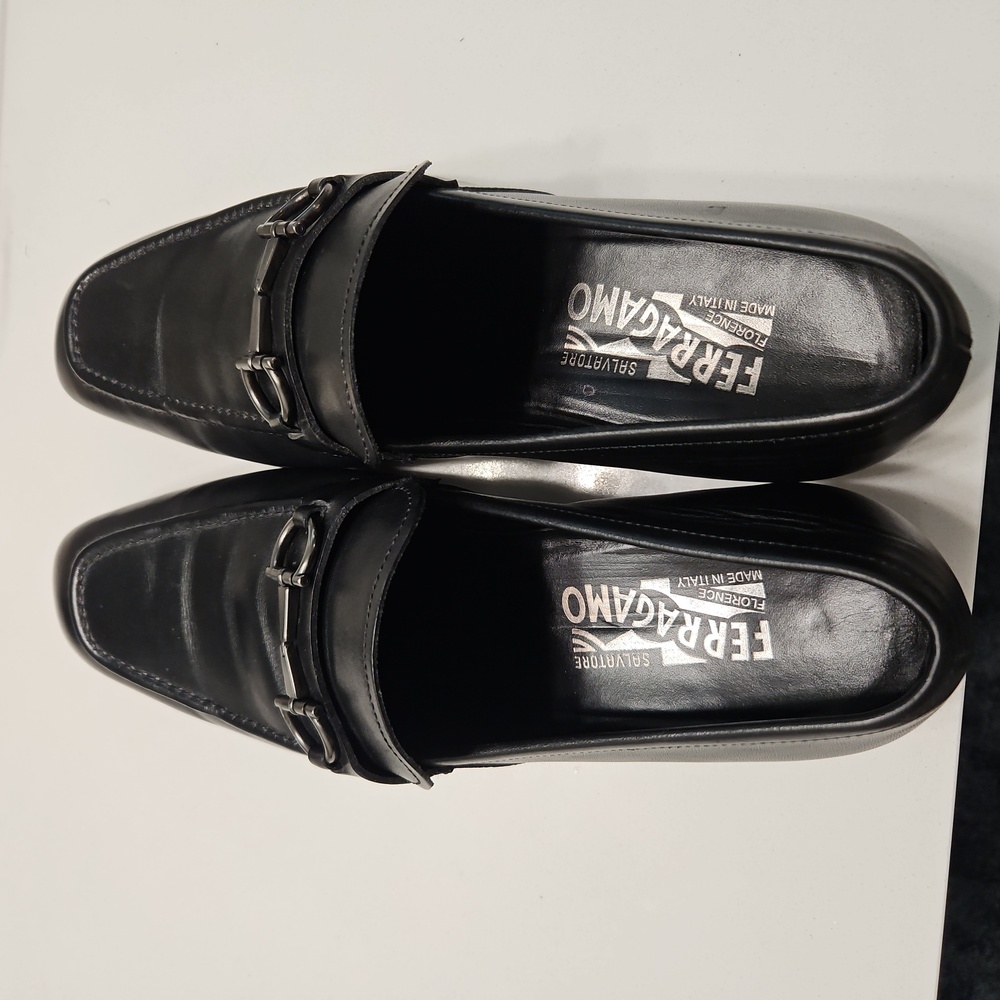 Salvatore Ferragamo Men's Black Loafers size 9.5